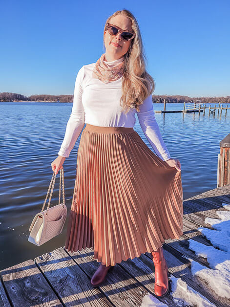 how to style pleated skirt